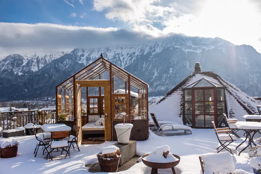 Dieselbe Dachterrasse im Schnee