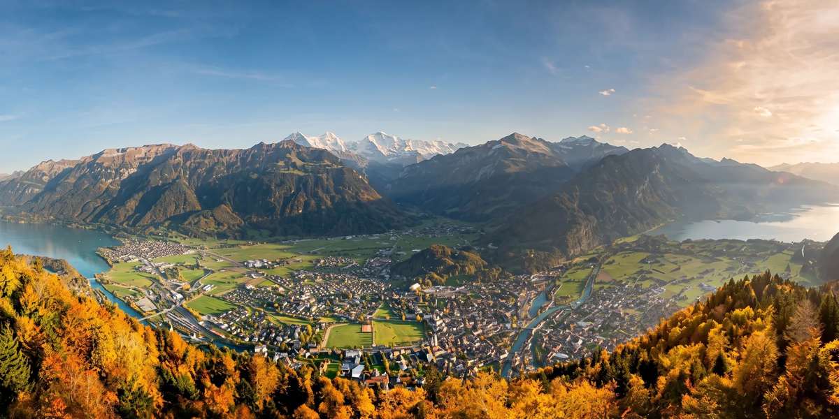 Interlaken zwischen Thunersee und Brienzersee